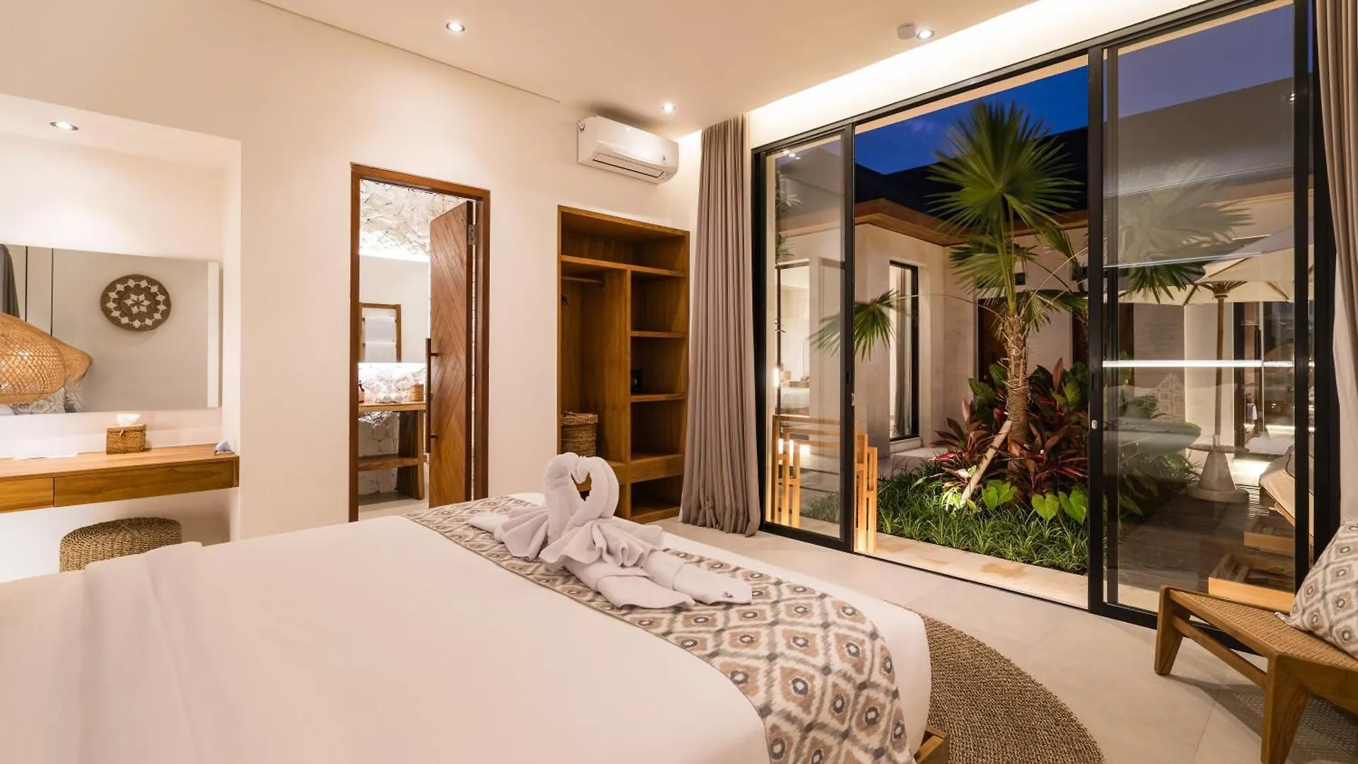 Villa Penelope By Balisuperhost Ubud  Indonesia